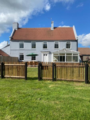 Beautiful newly renovated 5 bedroom farmhouse